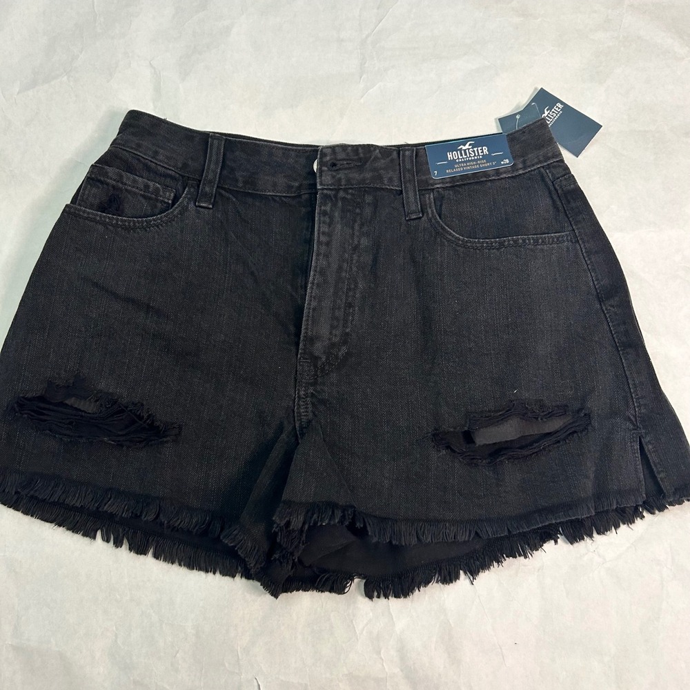Hollister Ultra High-Rise Relaxed Vintage Black Denim Jean Frayed Shorts W28/7